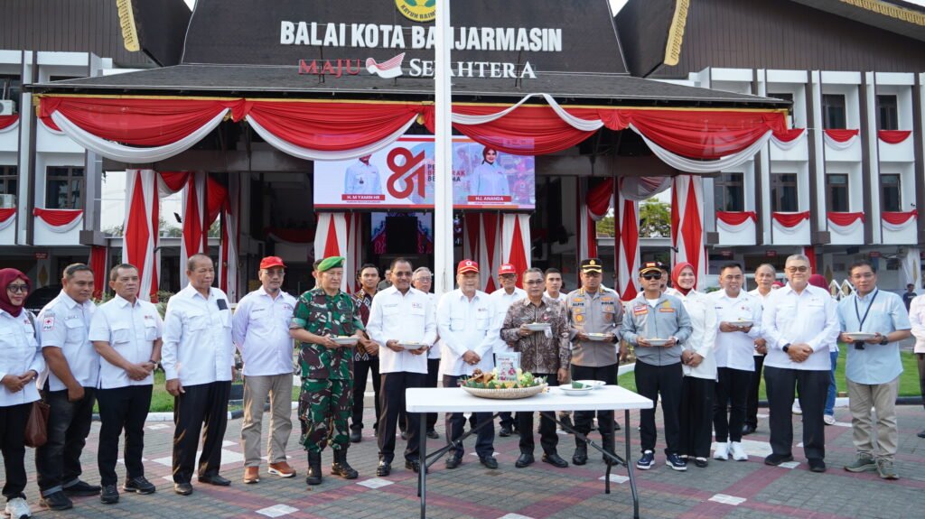 Yamin Bersama Pengurus PMI dan Sejumlah Unsur Terkait dalam Peringatan HUT ke-81 PMI. Foto Dok Istimewa