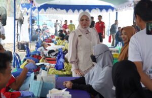Sambut 5 Abad Kota, Pemko Banjarmasin dan Dunia Usaha Gelar Bakti Sosial Wakil Wali Kota Ananda Meninjau Pelaksanaan Donor Darah dalam Bakti Sosial Hari Jadi ke-500 Banjarmasin. Foto Dok Istimewa