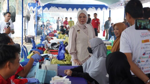 Wakil Wali Kota Ananda Meninjau Pelaksanaan Donor Darah dalam Bakti Sosial Hari Jadi ke-500 Banjarmasin. Foto Dok Istimewa Wakil Wali Kota Ananda Meninjau Pelaksanaan Donor Darah dalam Bakti Sosial Hari Jadi ke-500 Banjarmasin. Foto Dok Istimewa