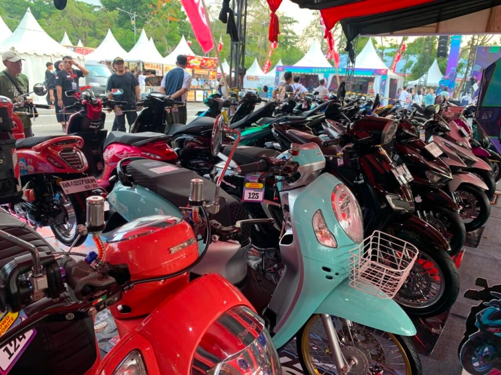 Sejumlah sepeda motor dengan konsep kustom dan modifikasi ekstrem menjadi bagian dari karya yang dipamerkan dalam Honda Modif Contest 2026. Foto Dok Istimewa