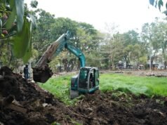 Lebih dari 10 Tahun Tak Dikeruk, Pemkot Banjarmasin Kembalikan Fungsi Kolam Taman Kamboja Pengerukan Kolam Taman Kamboja Kembali Dilakukan Setelah Lebih dari 10 Tahun. Foto Dok Istimewa