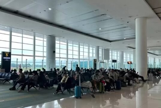 Penerbangan Banjarmasin-Jakarta Terdampak Erupsi Anak Krakatau, Sejumlah Penumpang Gagal Berangkat Penerbangan Banjarmasin-Jakarta Terdampak Erupsi Anak Krakatau, Sejumlah Penumpang Gagal Berangkat