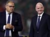 Presiden DFB Kritik Gianni Infantino: “Sistem Ini Harus Diakhiri” Presiden CONCACAF, Victor Montagliani (kiri), dan Presiden FIFA, Gianni Infantino, menyaksikan upacara penyerahan trofi setelah Meksiko mengalahkan Amerika Serikat 2-1 untuk memenangkan Gold Cup CONCACAF 2025 antara Amerika Serikat dan Meksiko di Stadion NRG pada 6 Juli 2025 di Houston, Texas. (Omar Vega/Getty Images/Getty Images via AFP)