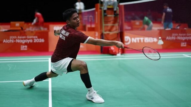 Moh Zaki Ubaidillah alias Ubed antar Indonesia meraih medali emas pertama Asian Games 2026. (REUTERS/Eloisa Lopez) Moh Zaki Ubaidillah alias Ubed antar Indonesia meraih medali emas pertama Asian Games 2026. (REUTERS/Eloisa Lopez)