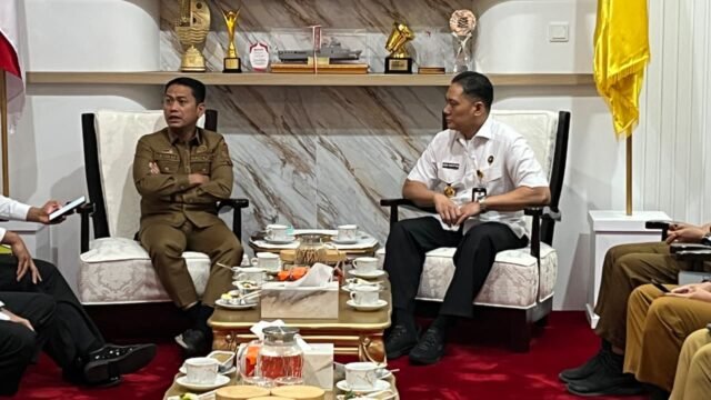 Wali Kota Banjarmasin, H. M. Yamin HR. Perkuat Sinergi dengan Dewan Pertahanan Nasional untuk Jaga Stabilitas Daerah. Foto Dok Istimewa Wali Kota Banjarmasin, H. M. Yamin HR. Perkuat Sinergi dengan Dewan Pertahanan Nasional untuk Jaga Stabilitas Daerah. Foto Dok Istimewa