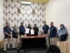 DJP dan Politeknik Kotabaru Bentuk Tax Center Pertama di Wilayah KPP Pratama Batulicin Perwakilan DJP dan Politeknik Kotabaru menunjukkan dokumen kerja sama pembentukan Tax Center yang menjadi langkah penguatan edukasi dan kesadaran perpajakan di lingkungan perguruan tinggi. Foto Dok istimewa