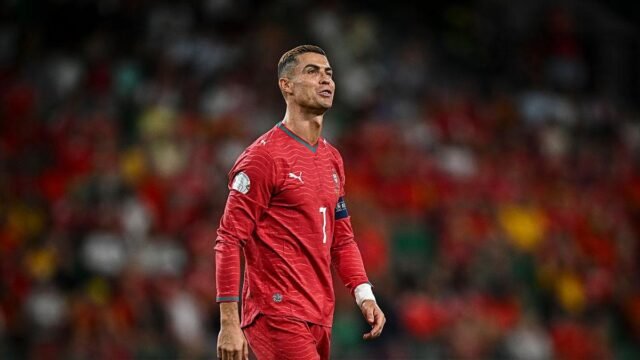 Cristiano Ronaldo meminta maaf karena sudah bikin gaduh. (Getty Images/Octavio Passos) Cristiano Ronaldo meminta maaf karena sudah bikin gaduh. (Getty Images/Octavio Passos)