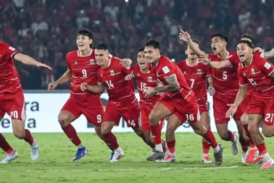 Timnas Indonesia Juara FIFA ASEAN Cup 2026, Media Belanda hingga Kanada Heboh Memberitakan Timnas Indonesia sukses meraih gelar juara Piala FIFA ASEAN 2026 setelah menaklukkan Thailand lewat adu penalti di Stadion Utama Gelora Bung Karno.