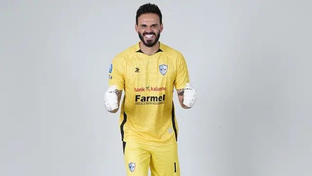 Lucas Frigeri, kiper anyar Isenmulang FC asal Brasil. (Dok. Isenmulang FC) Lucas Frigeri, kiper anyar Isenmulang FC asal Brasil. (Dok. Isenmulang FC)